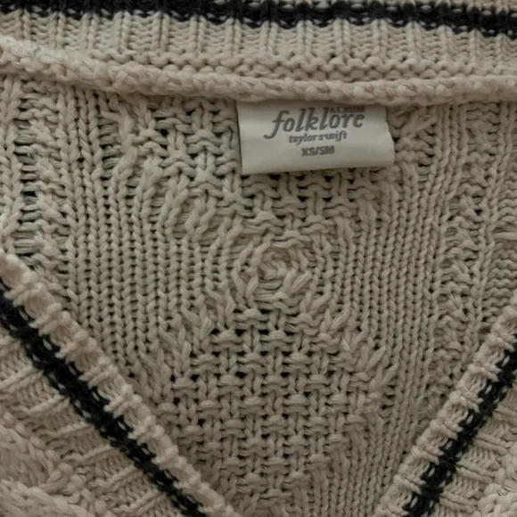 Taylor Swift Folklore re-release cardigan - Picture 3 of 6